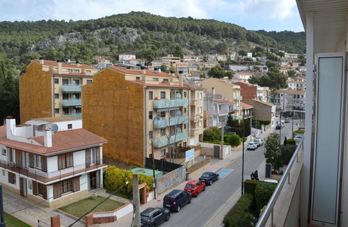 L'Estartit Apartment | Apartment 'Estartit Park 1-1' with Shared Pool, Wi-Fi and Air Conditioning