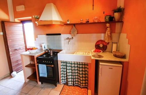 Montalto di Castro House | Apartment in Montalto near Lake and Pool