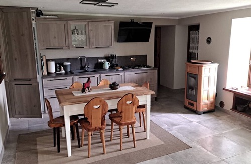 Aymavilles Apartment | Apartment 'Maison Erica - Ozein' with Mountain View and Private Outdoor Area