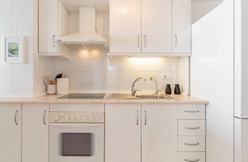 Torreblanca Apartment | Apartment 'Mormor' with Sea View, Wi-Fi and Air Conditioning