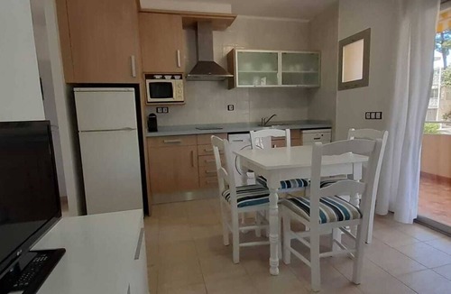Platja d'Aro Apartment | APARTMENT NEXT TO COVE DEL PI. AND OTHER BEAUTIFUL BEACHES. VIEW OVER POOL.