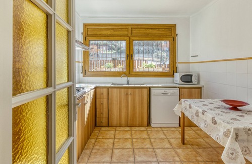 Begur Apartment | Apartment 'Residencial 1º 1ª' with Private Terrace, Balcony and Wi-Fi