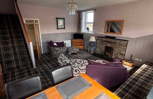 Wick Apartment | Apartment Sleeps 2 with WiFi