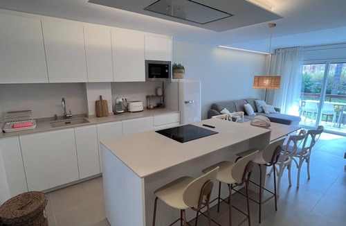 Platja d'Aro Apartment | Apartment with pool and terrace near the beach | A/C, WIFI and tennis.