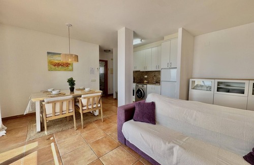 Almadraba-Canyelles Apartment | Apartment with pool, AC, and parking 700m from the beach in Roses