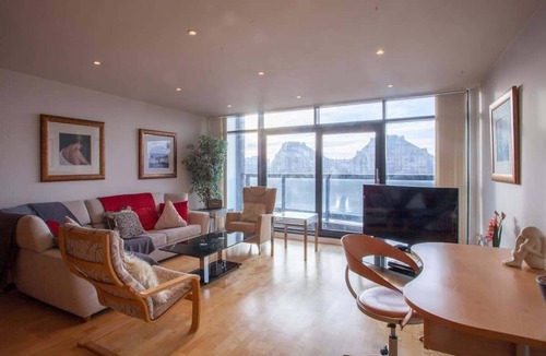 Finnieston Apartment | Apartment with river view 2 minutes from the hydro