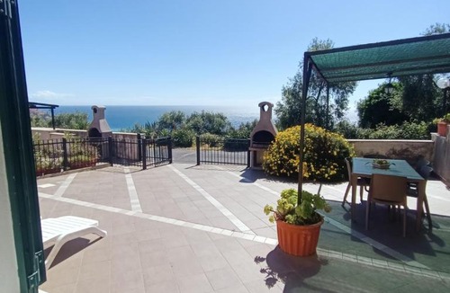 Poggi Apartment | Appartamento con due camere da letto vista mare