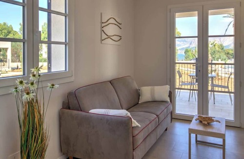 Carini Apartment | Appartamento "Isola di Ustica 1"