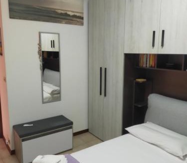 Ventimiglia Apartment | Appartamento Riviera Trilocale wifi e parcheggio privato