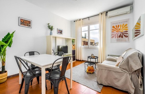el Fort Pienc Apartment | Arc de Triomf Base 4BR for 5 Lift