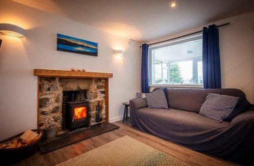 Waternish House | Ard Dhub House Your 3 Bedroom cottage retreat in Waternish