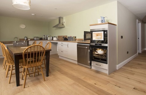 Crieff Cottage | Ard View - large open plan accessible house sleeps 10
