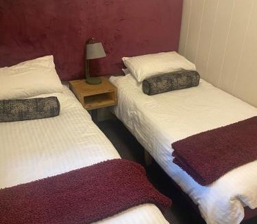 Netherton Ski Chalet | Ardeonaig Rock