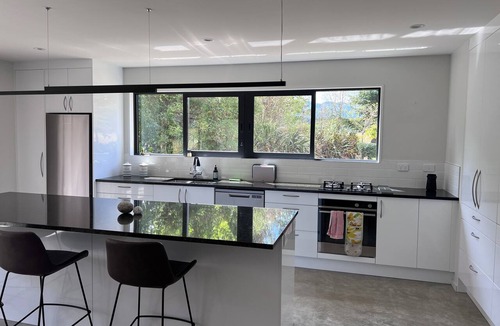 Hanmer Springs House | Argelins Retreat | Luxury Hanmer Getaway for families and groups
