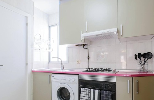 Justicia Apartment | Argensola Center - 2-Bedroom Apartment with Terrace
