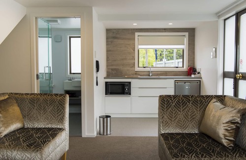 Dunedin Hotel | Aria On Bank