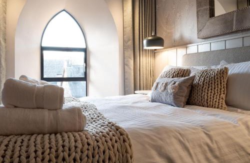Isle of Arran House | Arran Shores Luxury Shorefront Apartment 2