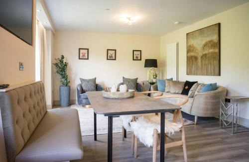 Isle of Arran House | Arran Shores Luxury Shorefront Garden Terrace Apartment 7