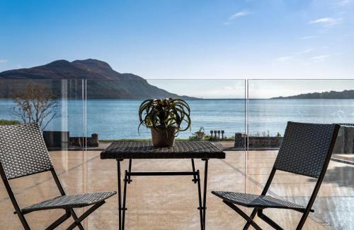 Isle of Arran House | Arran Shores Luxury Shorefront Suite 1