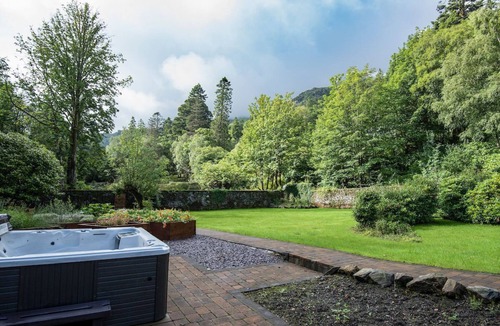 Arrochar Villa | Arrochar House - Five Bedroom Villa, Sleeps 10