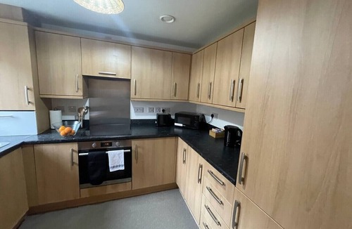 Willesborough House | Ashford 4-Bed Townhouse with Garden and Parking