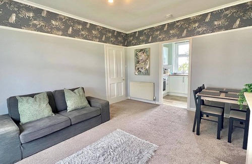 Colinton Apartment | Attractive colinton property for family
