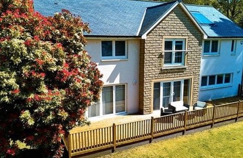 Helensburgh House | Auchenheglish Lodges - Chapelhill
