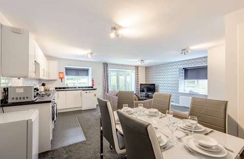 Castle Douglas Cottage | Auchenlarie Courtyard No 2 - a cottage that sleeps 6 guests in 4 bedrooms