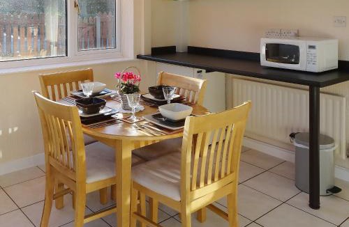 Louth House | Avalon