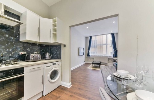 Farringdon Apartment | Avari - Holborn Luxury 2Bed Apt with King-Size Bed