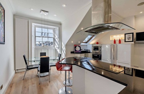 West End Apartment | Awesome 3 bedroom flat in Edinburgh’s West End