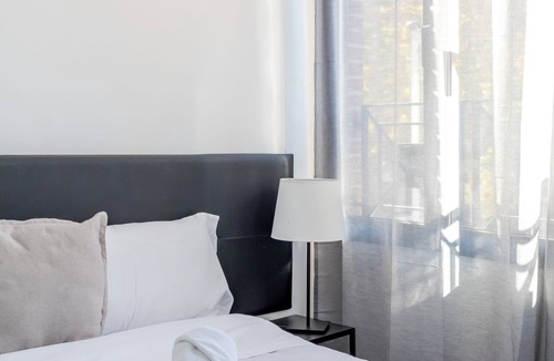 Canillas Hostel | AYZ Ulises - Auto check-in property