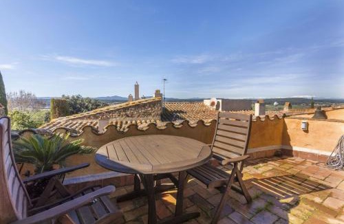 Castell d'Emporda House | Balco de l' Empordà