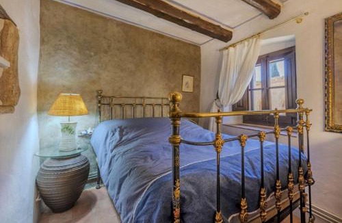 Castell d'Emporda House | Balco de l' Empordà