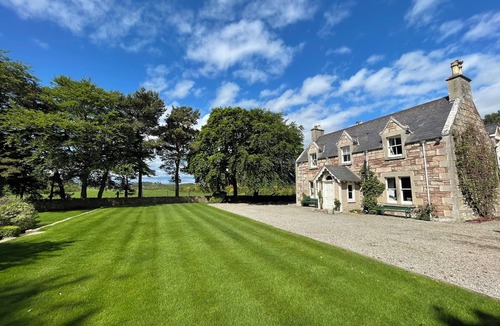 Dornoch Cottage | Balloan House-UK7383