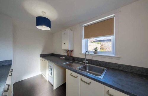 Peterhead House | Balmoor House - 4 Beds in Peterhead near the coast