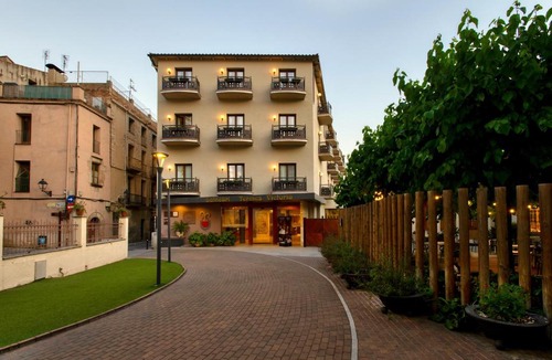 Caldes de Montbui Hotel | Balneari Termes Victòria
