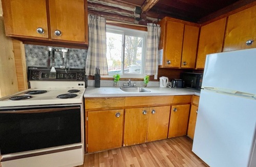 Rosedale Cottage | Balsam Lake Villa Cottages: 3-Bedroom Cottage #10