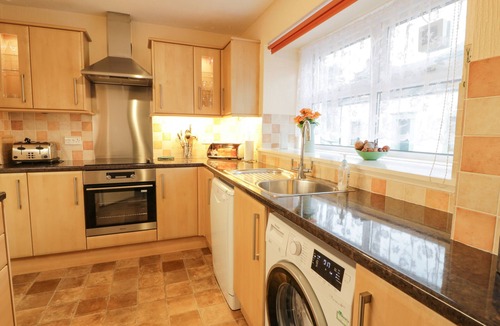 Newton Stewart Cottage | BARLEY COTTAGE, pet friendly in Newton Stewart