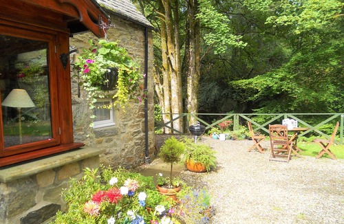 Killin Cottage | Barn Cottage, beautifully located by the Falls of Dochart