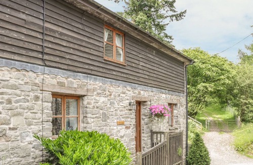 Felindre Cottage | BARN END, pet friendly, character holiday cottage in Felindre