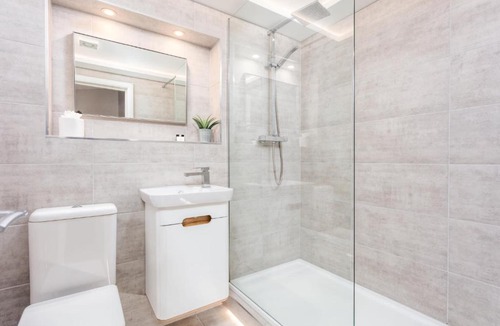Ayr Apartment | Bay View - Donnini Apartments