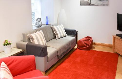 Brodick House | Bay View