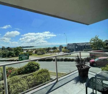 Timaru Central Apartment | Bayview Escape - Timaru's Most Sought-After Location