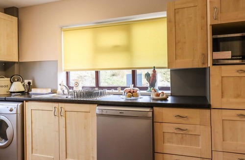 Sutton-in-Craven Cottage | BAYWOOD COTTAGE, character holiday cottage in Cowling