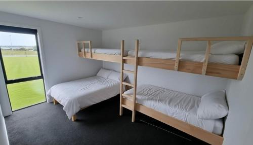 Riverton House | Beach Days & Relaxing Stays