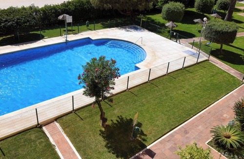 Torreblanca Apartment | Beachfront 2 bedroom apartment, seaview, swimmingpool, parking