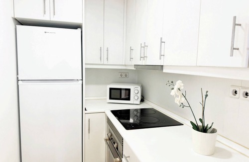 Ibiza Town Apartment | Beachfront Apartment Playa d'en Bossa | Groups & Families Welcome