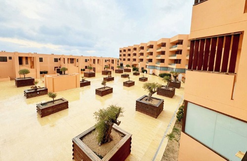 Ibiza Town Apartment | Beachfront Apartment Playa d'en Bossa | Groups & Families Welcome