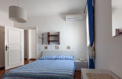 Sant'Isidoro Ski Chalet | Beachfront vacation villa next to sandy Ionian coast m525